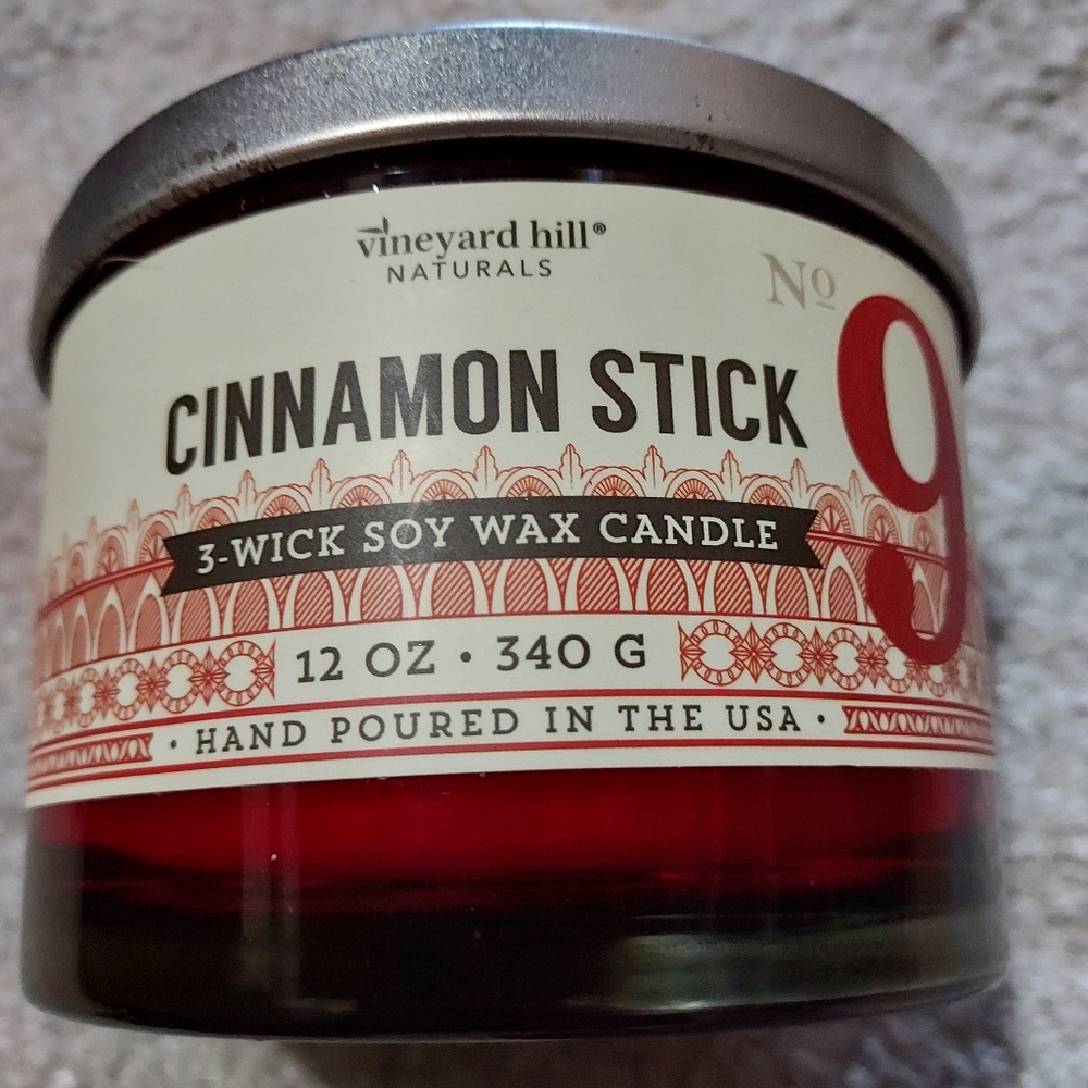 2 Holiday, 3 Wick,  Candles 🕯
